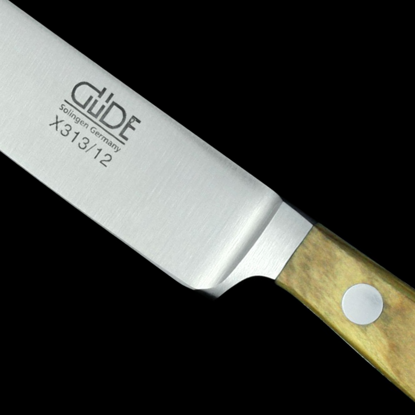 Gude Alpha Olive Series Forged Double Bolster Steak Knife 4 1/2", Olivewood Handle and Serrated Blade - GuedeUSA