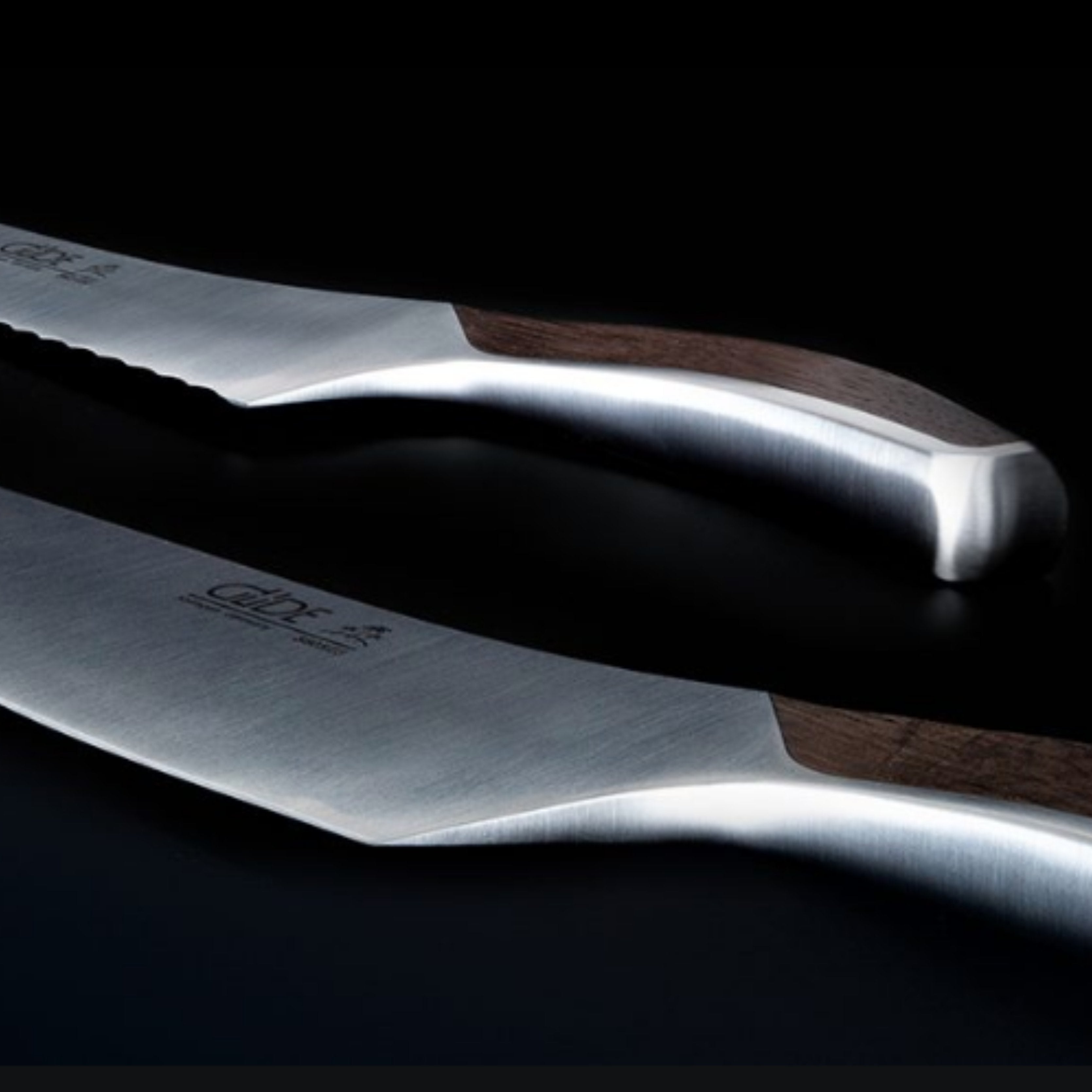 Güde SYNCHROS series, built without a bolster for a seamless handle-to-blade transition