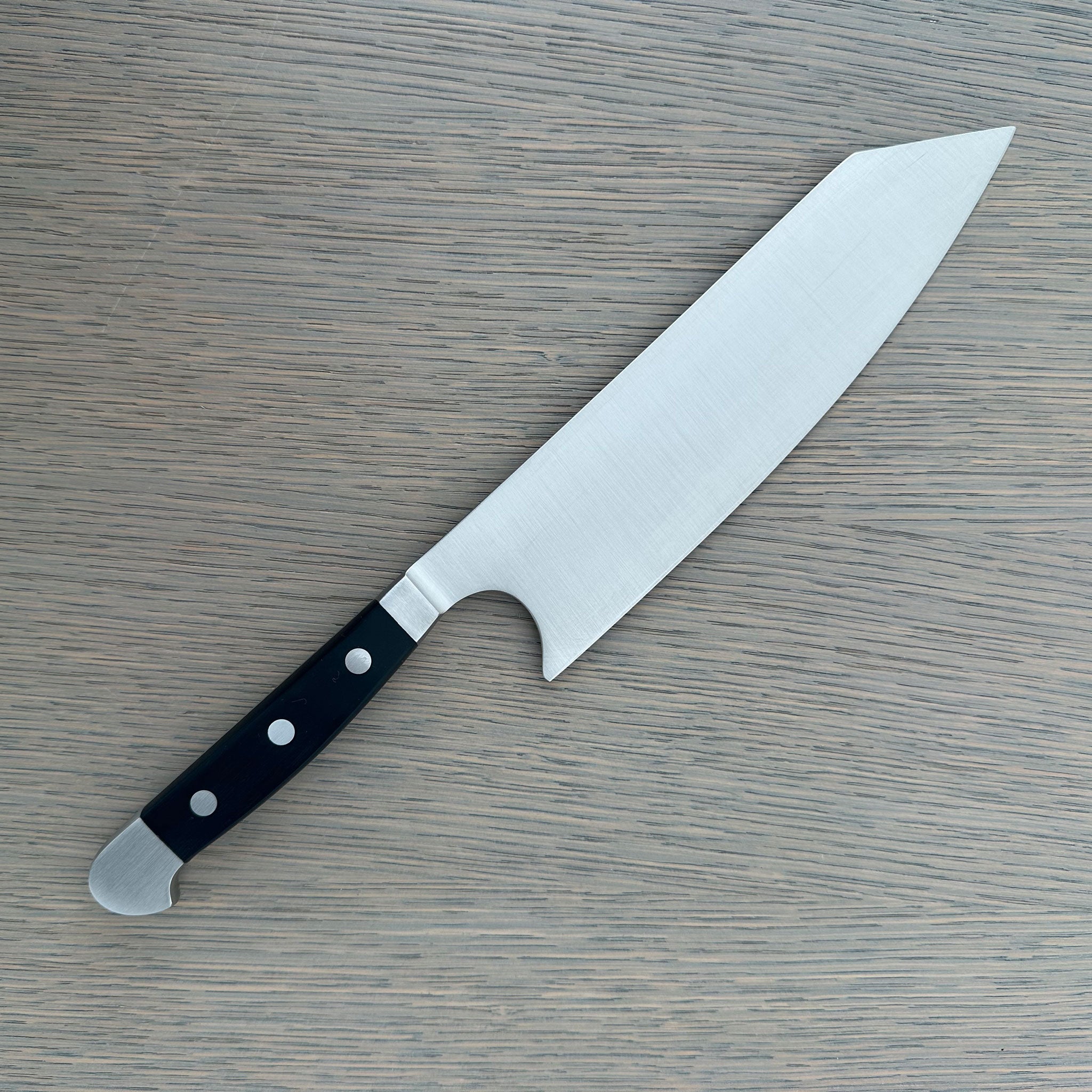 Güde Alpha Kiritsuke 8.26-inch chef's knife with full-tang Hostaform handle