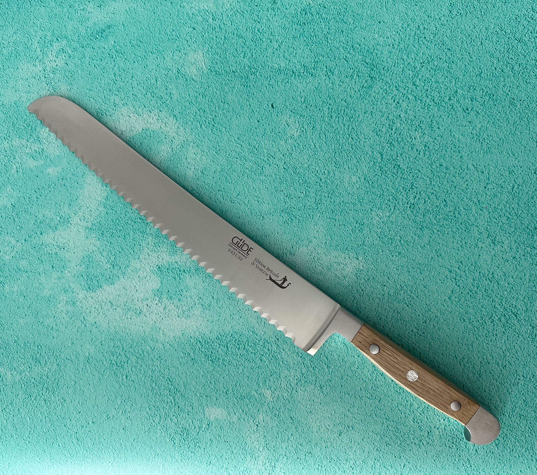 Güde Alpha Briccole Di Venezia Bread Knife 12" | Hand-Forged German Serrated Knife for Right & Left-Handed Use - Gude Shop USA