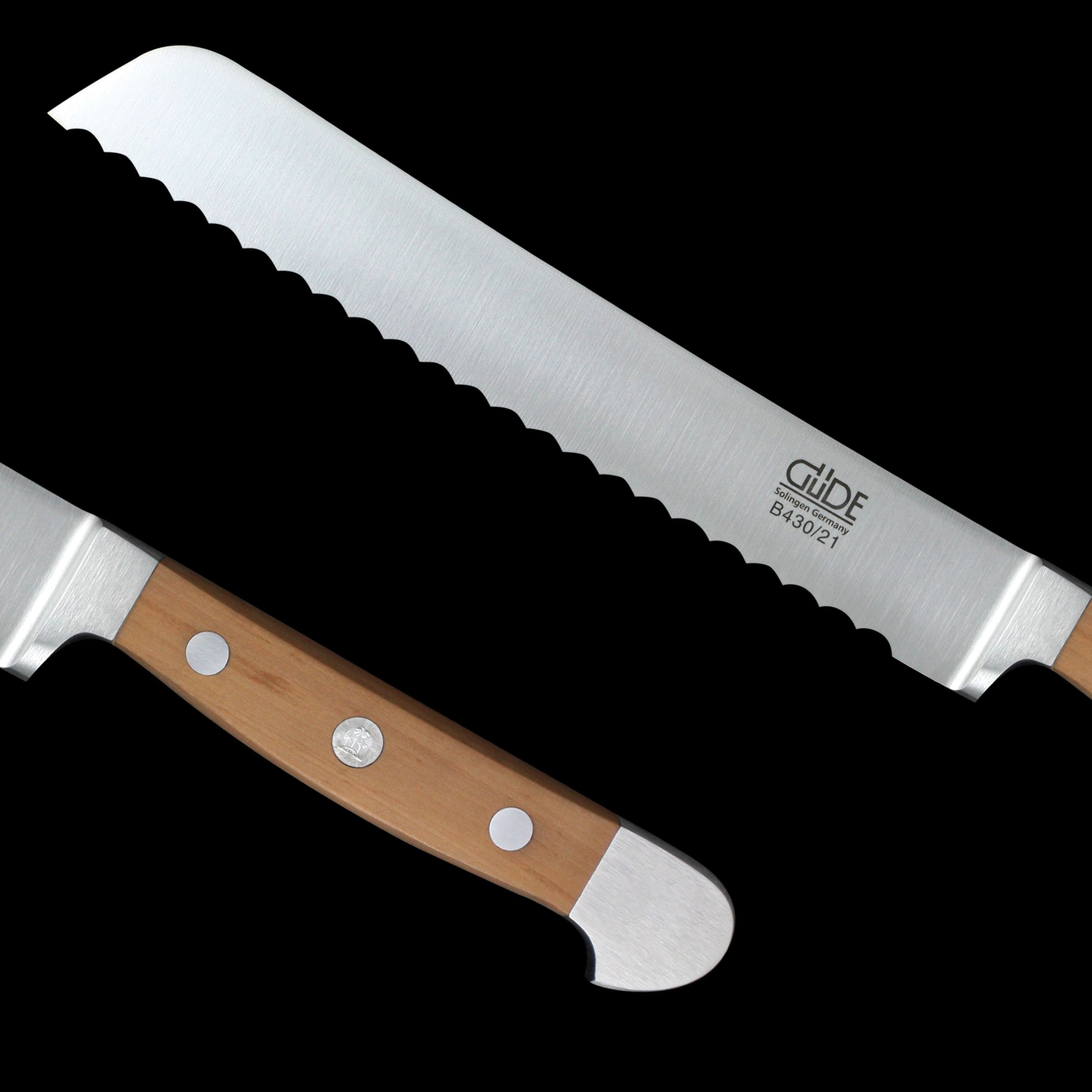Gude Alpha Pear Series Forged Double Bolster Bread Knife 8", Pearwood Handle and Serrated Blade - GuedeUSA