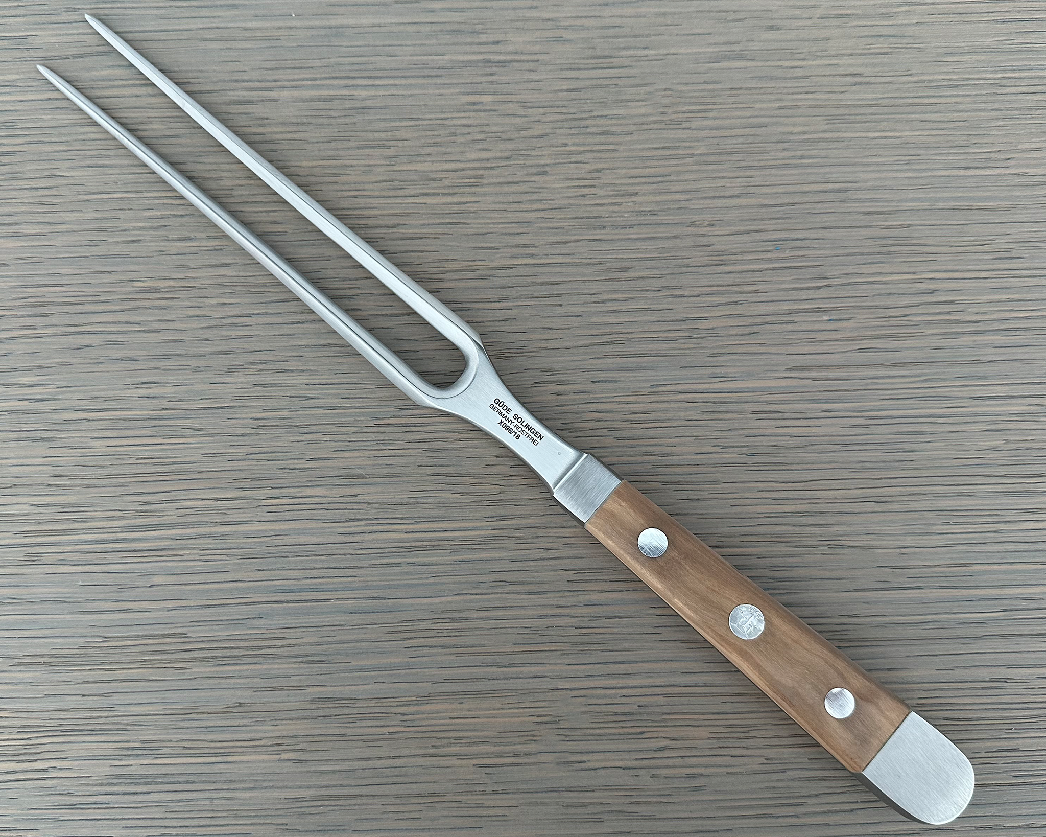 Güde Alpha Olive Series 7-inch meat fork with olivewood handle