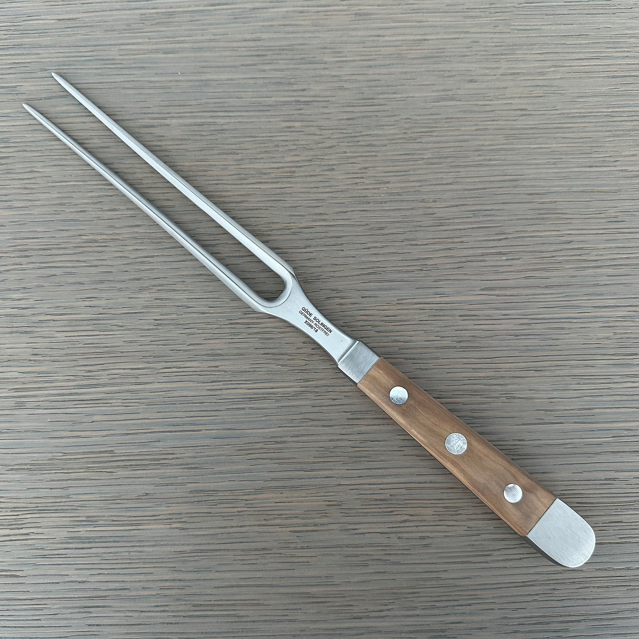 Güde Alpha Olive Series 7-inch meat fork with olivewood handle