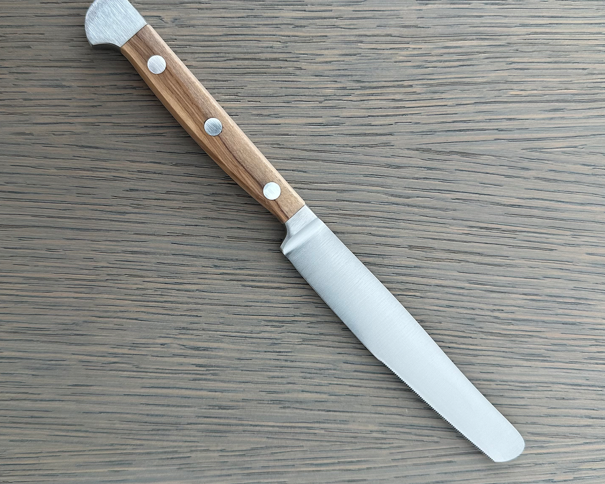 Gude Alpha Olive Series Forged Double Bolster Serrated Steak Knife 4-1/2-in, Olivewood Handle – Gude Shop USA