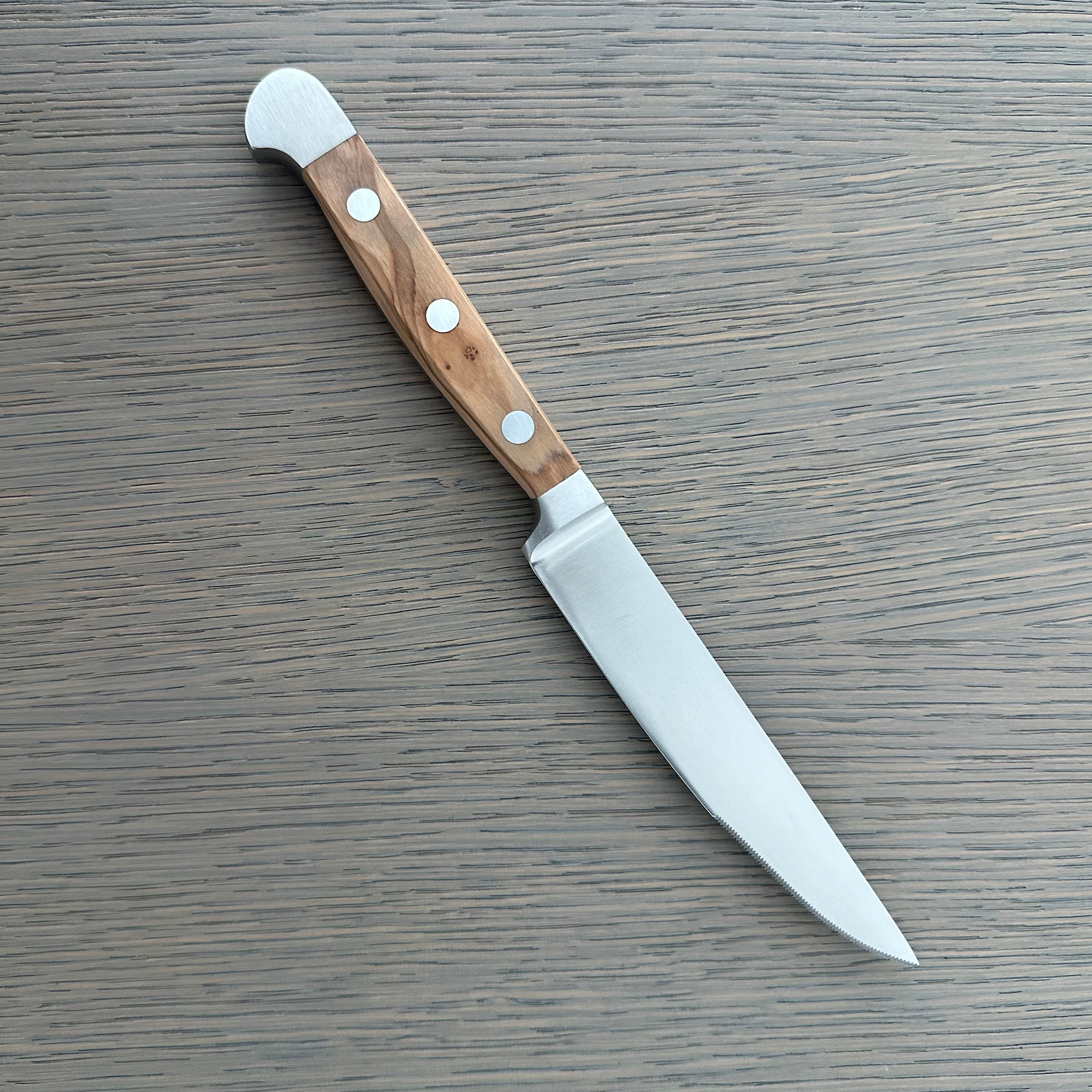 Gude Alpha Olive Series Forged Double Bolster Porterhouse Serrated Steak Knife 4-1/2-in, Olivewood Handle – Gude Shop USA