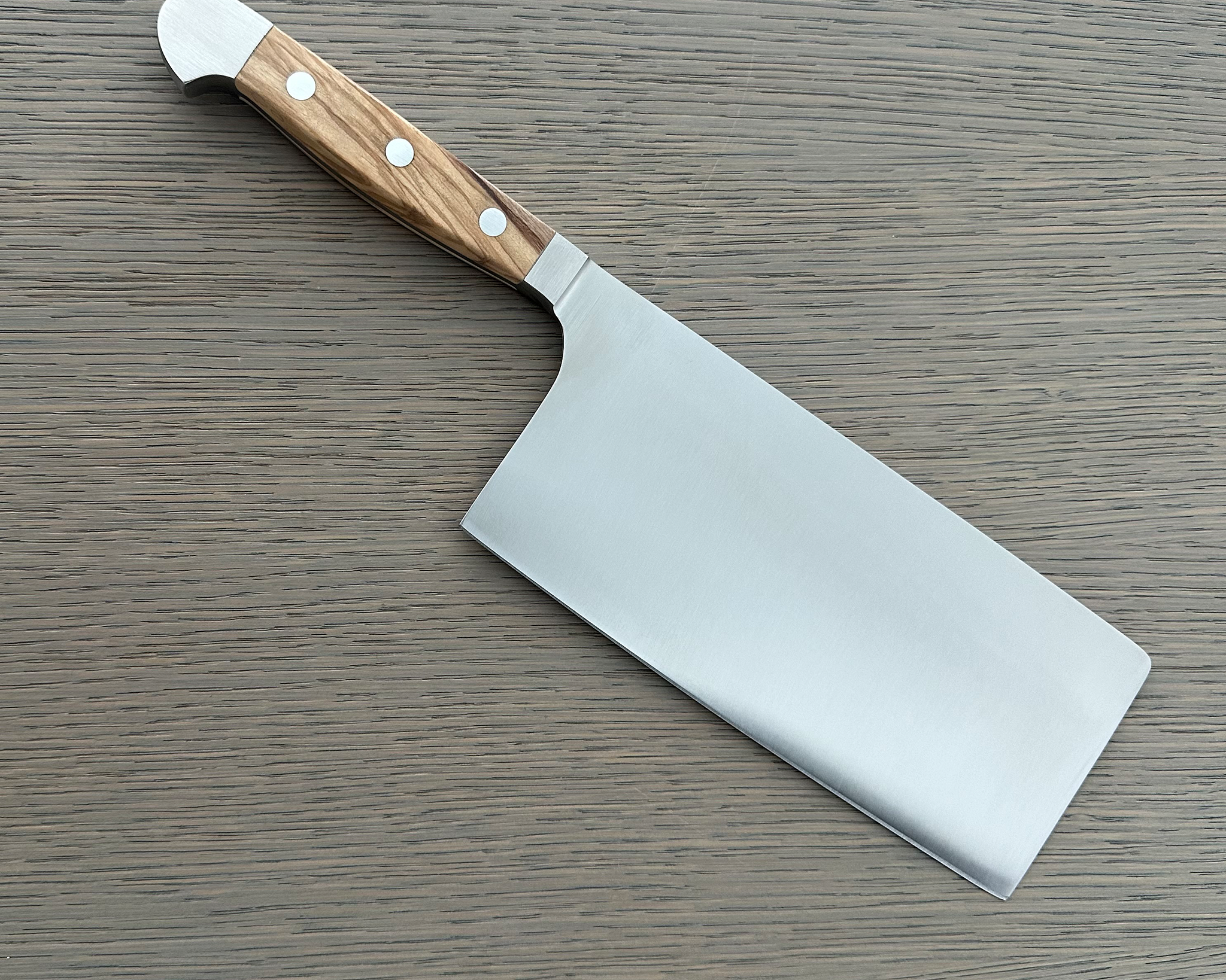 Gude Alpha Olive Series Forged Double Bolster Cleaver Knife 7-in / 14.1-oz,  Olivewood Handle – Gude Shop USA